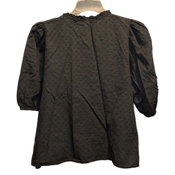 Old Navy Woman's Eyelet Blouse Size XL - Picture 2 of 5